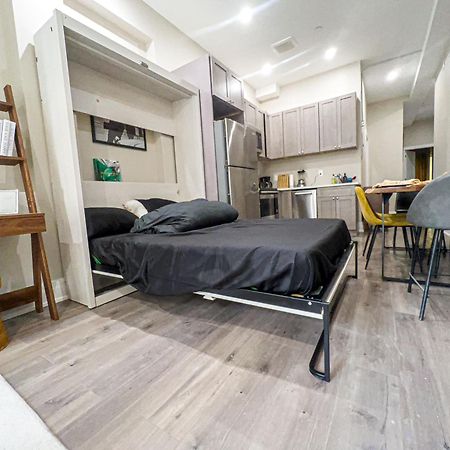 ニューヨークCharming 2Br Bkyrd Near Williamsburgアパートメント エクステリア 写真