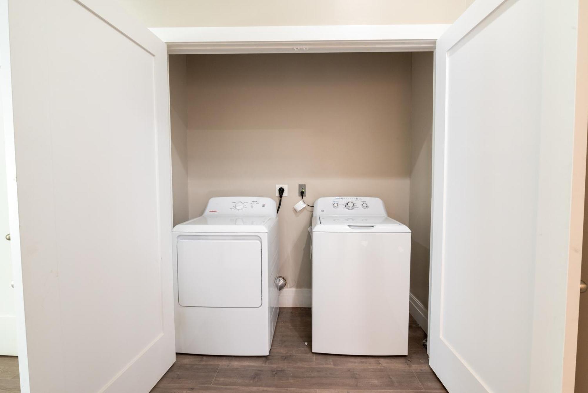 ニューヨークCharming 2Br Bkyrd Near Williamsburgアパートメント エクステリア 写真