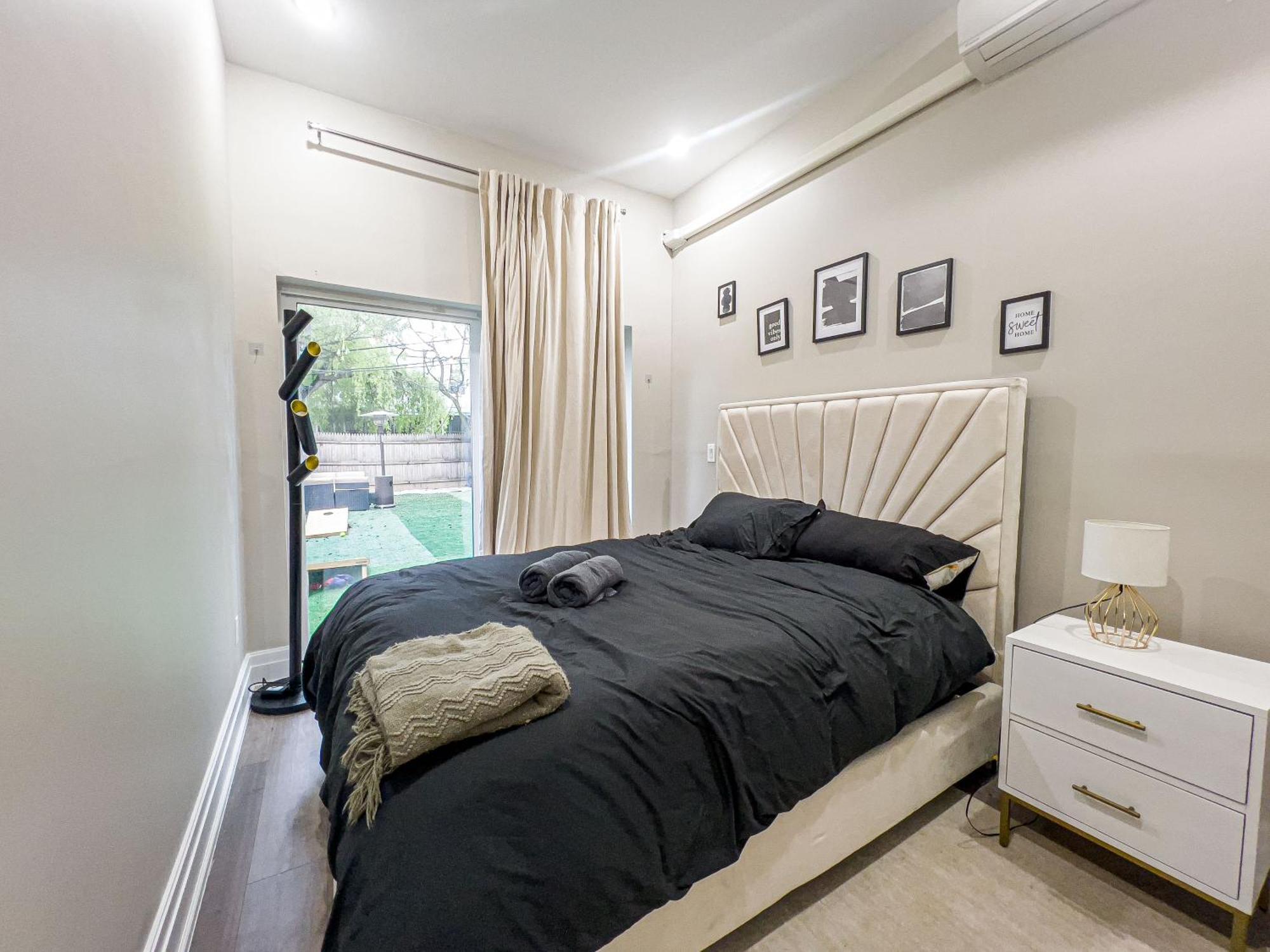 ニューヨークCharming 2Br Bkyrd Near Williamsburgアパートメント エクステリア 写真